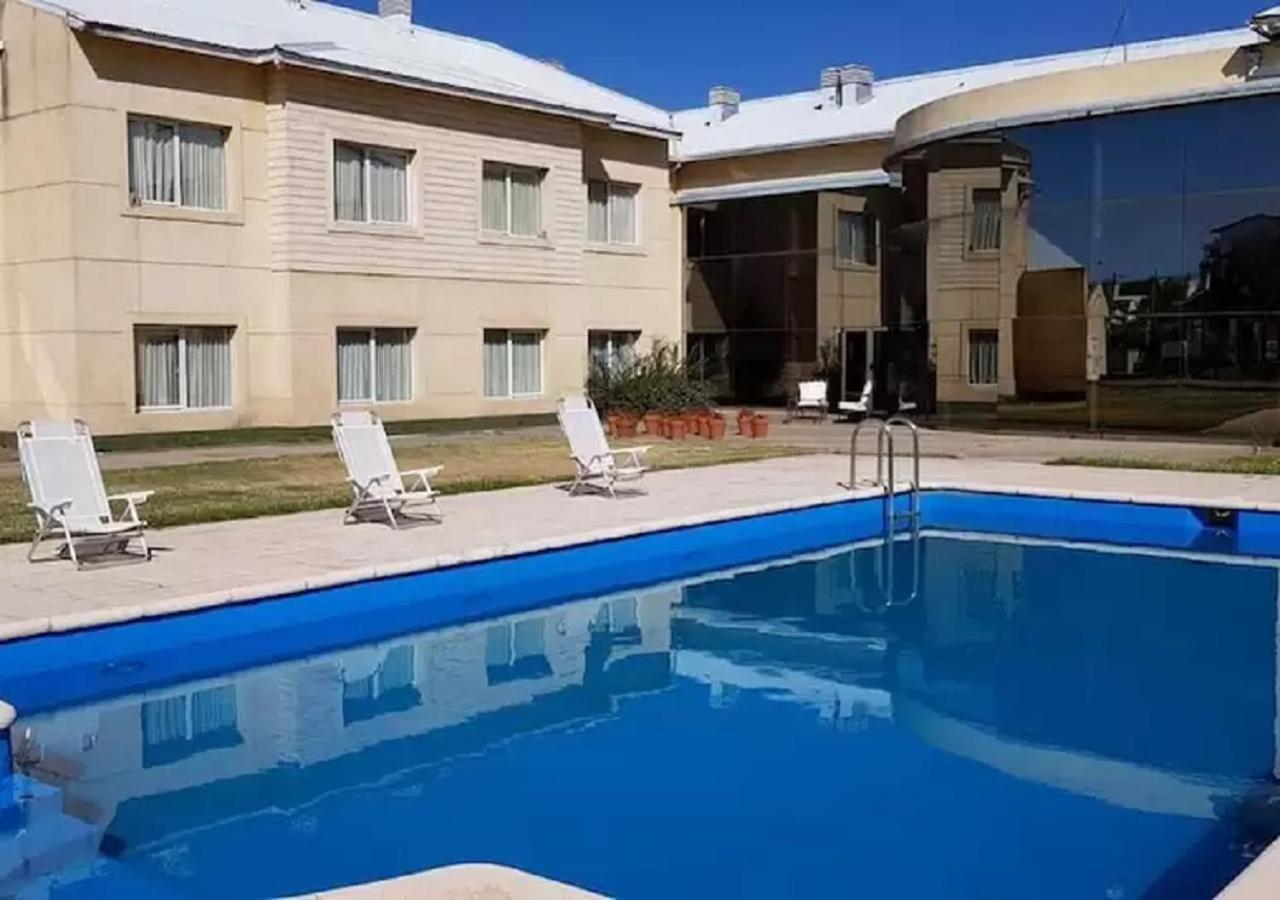 Paradores Austral Bahía Blanca Екстериор снимка