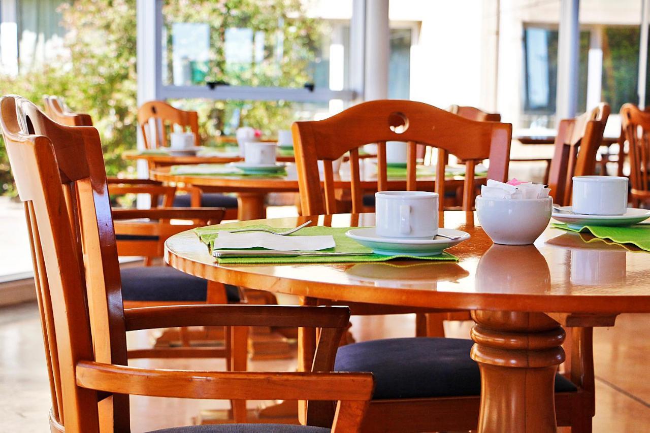 Paradores Austral Bahía Blanca Екстериор снимка