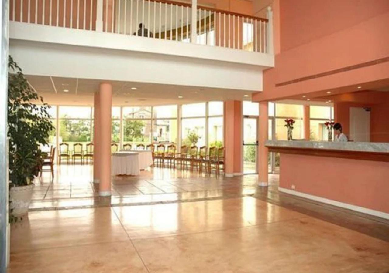Paradores Austral Bahía Blanca Екстериор снимка