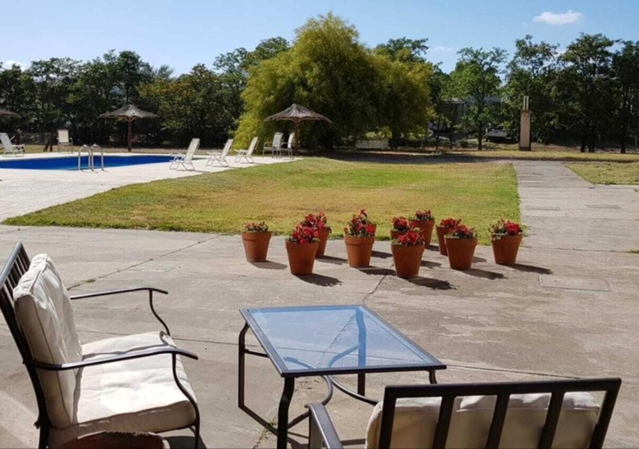 Paradores Austral Bahía Blanca Екстериор снимка