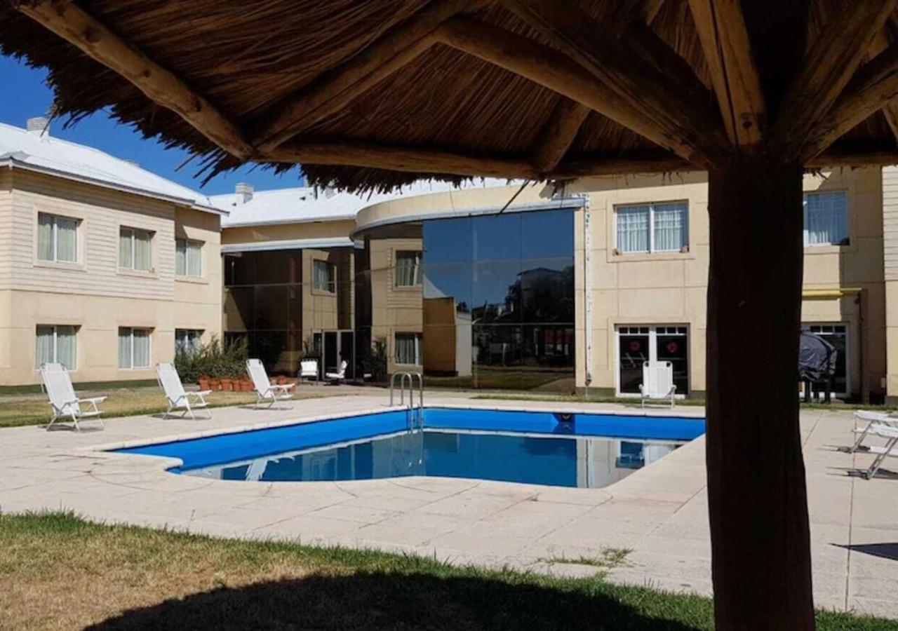 Paradores Austral Bahía Blanca Екстериор снимка